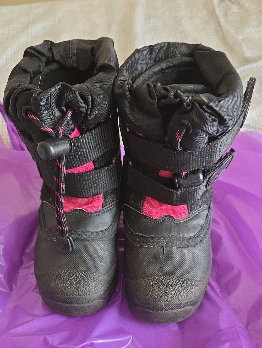 Baffin -Kids Black and Pink Winter Boots — Comfortable Waterproof Snow Boot